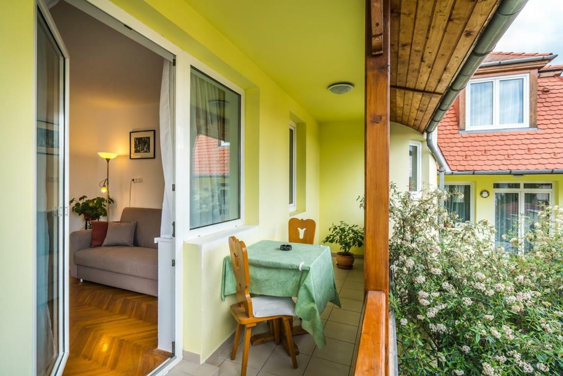 Szent Kristof Panzio Hotel Ostrzyhom Zewnętrze zdjęcie