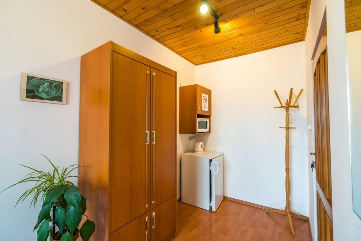 Szent Kristof Panzio Hotel Ostrzyhom Zewnętrze zdjęcie