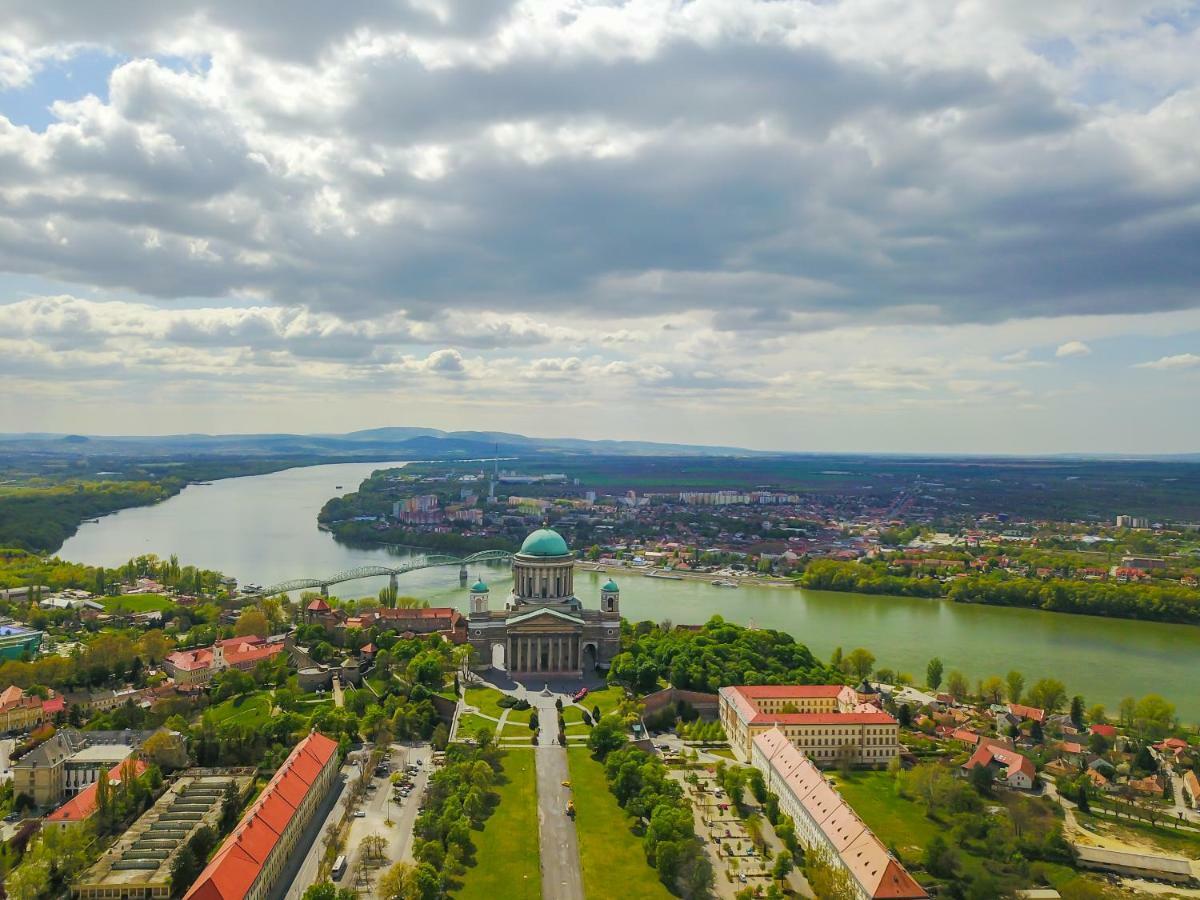 Szent Kristof Panzio Hotel Ostrzyhom Zewnętrze zdjęcie